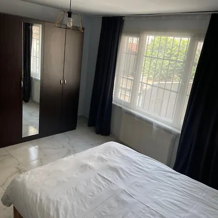 Grand Apart Taksim 3*